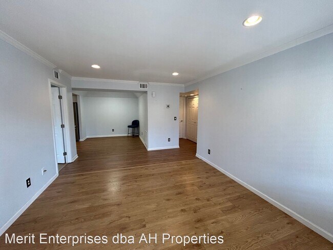 Foto del edificio - 2 br, 1 bath House - 818 S WESTWOOD  APT 112