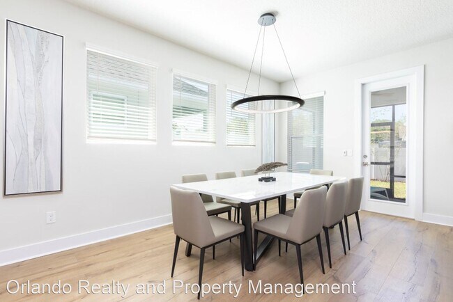 Foto del edificio - 5 br, 3 bath House - 920 Tullamore Ln