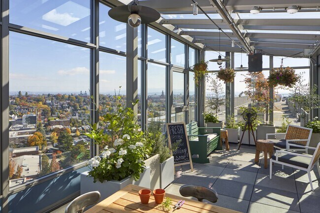 Foto del edificio - The Danforth