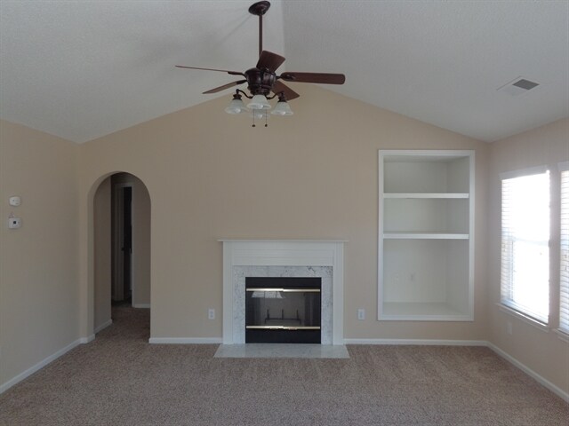 Foto del edificio - 2581 Governors Pointe Ct NE