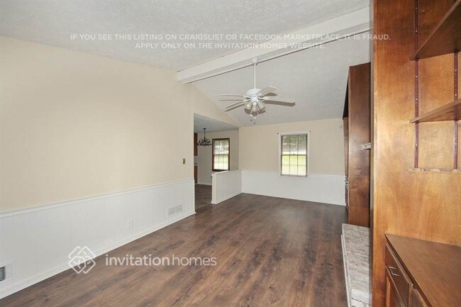 Building Photo - 235 Mirandy Way NW