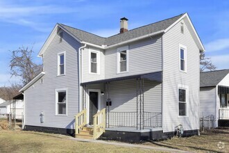 Building Photo - 401 Miller Ave