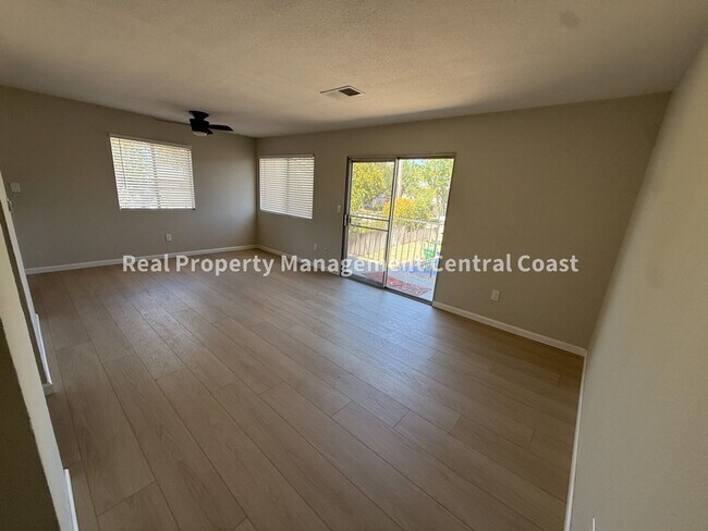 Building Photo - 7828 Santa Ysabel Ave