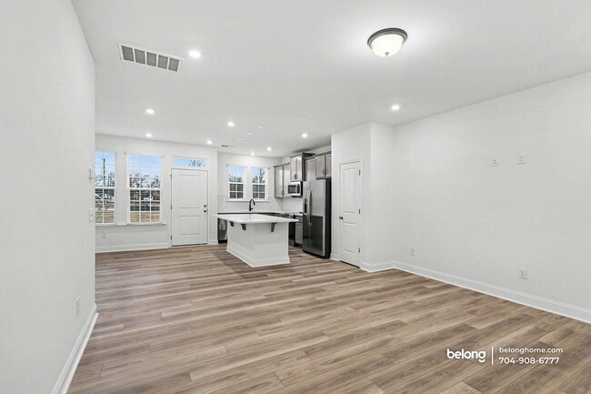 Building Photo - 2911 Herringbone Rd