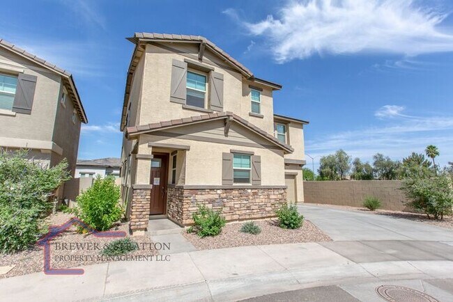 Building Photo - 2818 S LYNCH - 4BR 2.5BA Hawes/Guadalupe