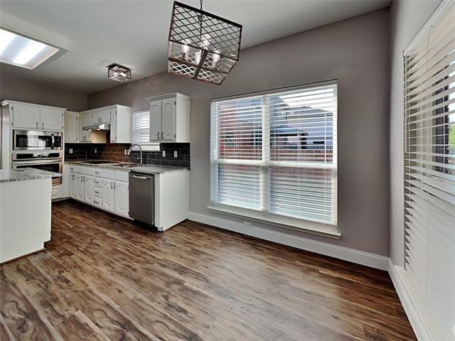 Building Photo - 3105 Cantura Dr