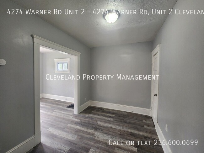 Foto del edificio - 4274 Warner Rd