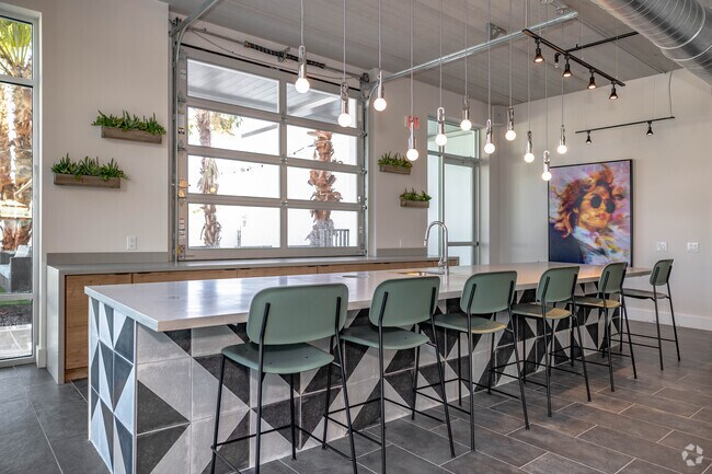 Salón para residentes - Raindance