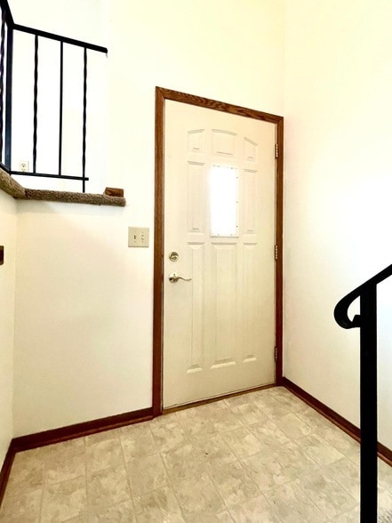 Building Photo - 6166 Upper 51st St N