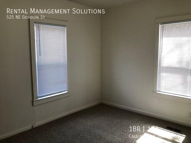 Building Photo - *NEAR NOTO* 525 NE Gordon St- 1 BED/1 BATH