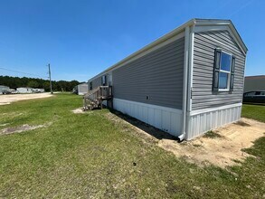 Building Photo - 1524 Thomas Dr