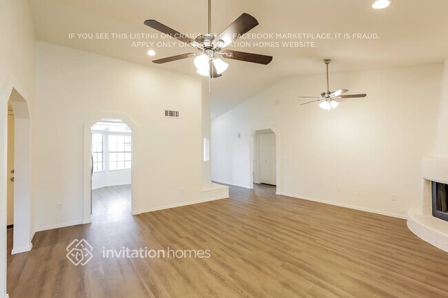 Building Photo - 1524 W Mission Dr