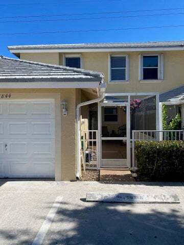 Building Photo - 12844 Woodmill Dr
