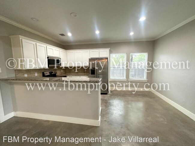 Building Photo - 4 br, 2 bath House - 119 Bradshaw St
