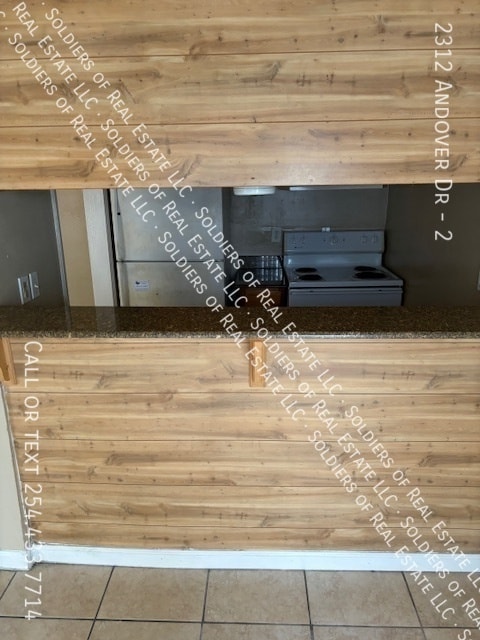 Building Photo - 2312 Andover Dr