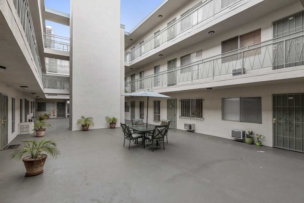 749 Garland Ave, Los Angeles, CA 90017 Apartments Los Angeles, CA