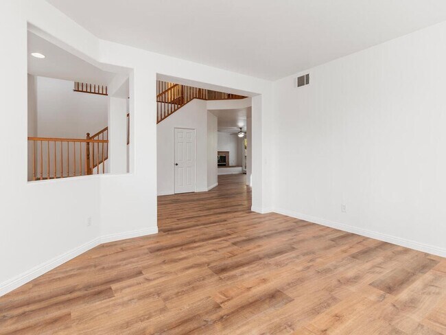 Building Photo - Spacious home located in the Cardona subdi...