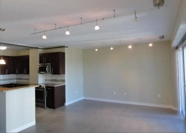 Building Photo - 800 Brazos St