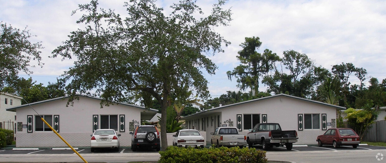 Building Photo - 405 SE 20th St