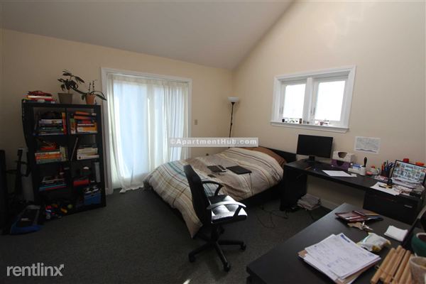 Foto del edificio - 9 Rollins Ct