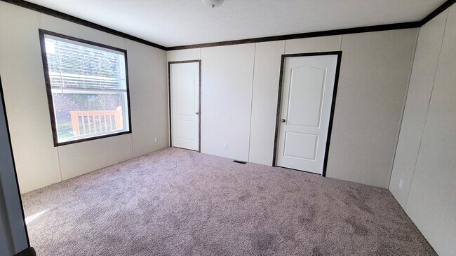 Foto del edificio - 371 Utah Ct