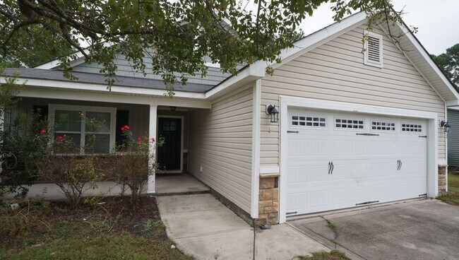 Foto del edificio - 412 Ridgeway Dr