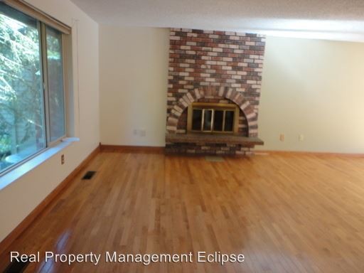 Foto del edificio - 4 br, 3 bath House - 14205 Silver Firs Drive