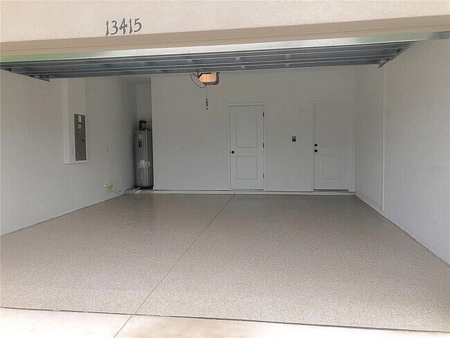 Building Photo - 13415 Newport Shores Dr