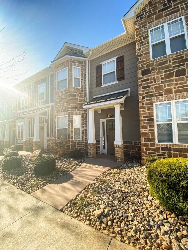 Primary Photo - 3 bedroom in Lynchburg VA 24502