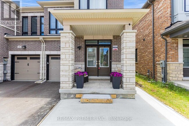 Building Photo - 55 Singhampton Rd