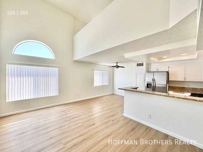 Foto del edificio - 5233 Cartwright Ave