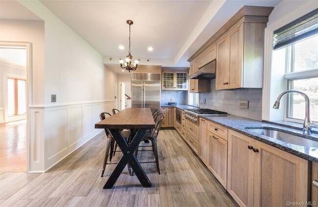 Foto del edificio - 10 Ridge Pl