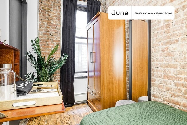 Foto del edificio - Room in Shared 4 bed/2 bath home