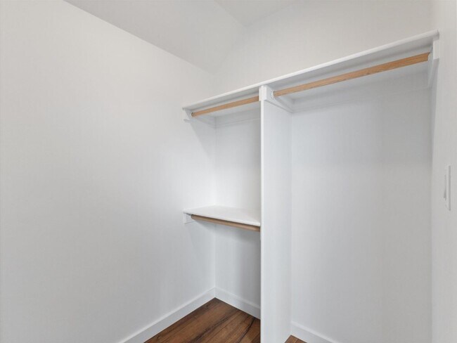 Building Photo - Beautiful New 1 Br 1 Ba in Gran Cielo