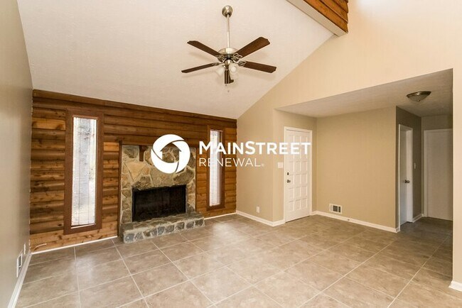 Foto del edificio - 3 Bedroom Pet-Friendly Home in Lithonia, GA with Main Street Renewal
