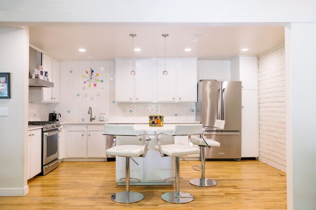 Foto del edificio - 277 Spruce Ct