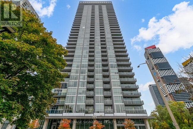 Building Photo - 223 Webb Dr