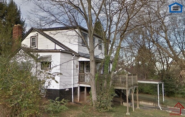Building Photo - 3502 Lansing Ave