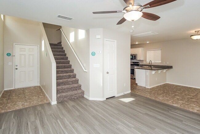 Building Photo - 6510 Abbey Door Ct
