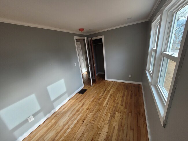 Dormitorio 2 - 121 Southview Ter