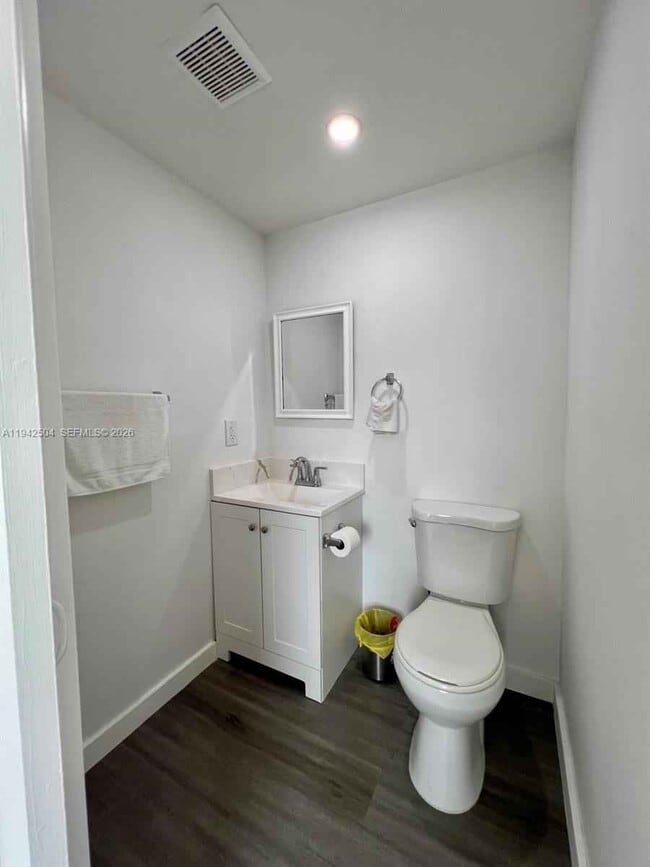 Building Photo - 2901 SW 58th St