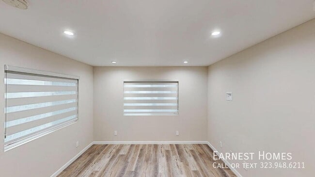 Foto del edificio - 2809 W 46th St
