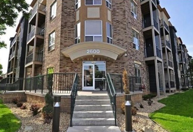 building entrance - 2600 University Ave SE