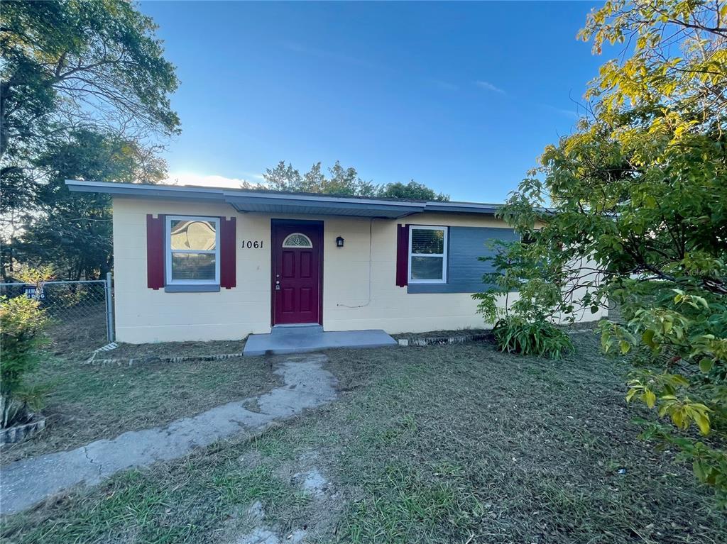 Primary Photo - 1061 Marlow Ave