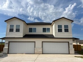 Building Photo - 515 Whirlaway Dr