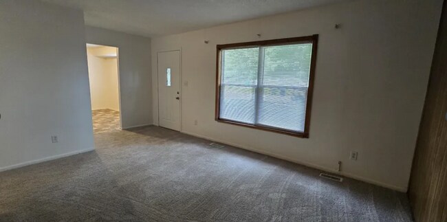 Foto del edificio - A/O School District! 3 bedroom, 1 bath