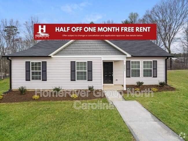 Building Photo - 2802 Carrollwood Dr