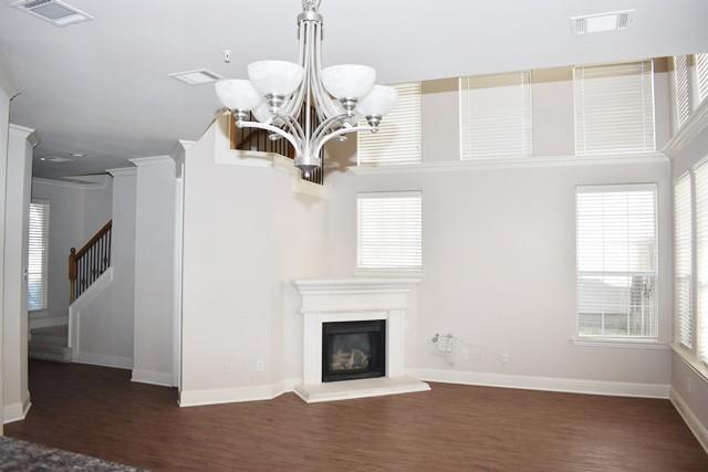 Building Photo - 2529 Champagne Dr