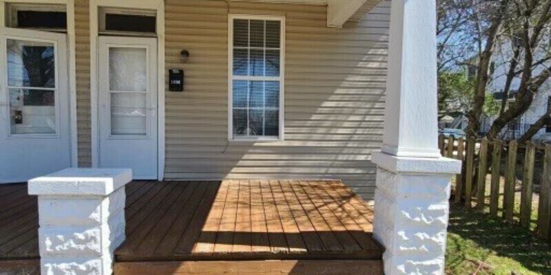 Primary Photo - 1030 Clifton Street
