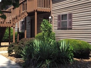 Building Photo - 148 Ashley Dr